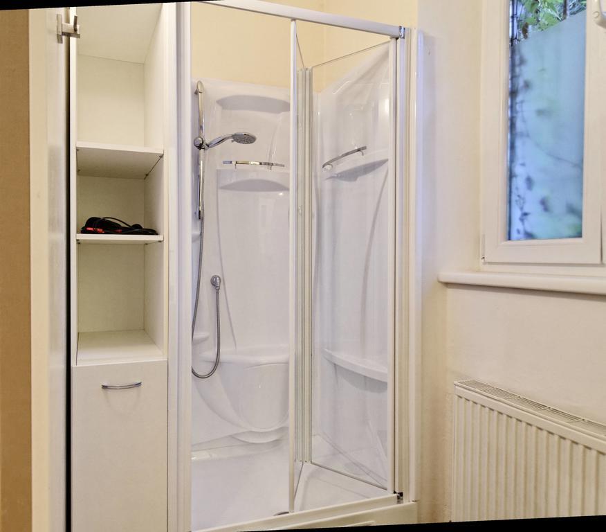 Apartment Haus *